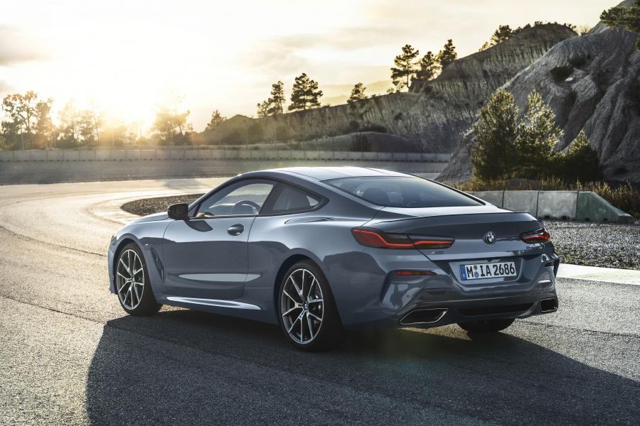  BMW M850i xDrive (G15) 2018 года  (WW) (фото 2 из 88)